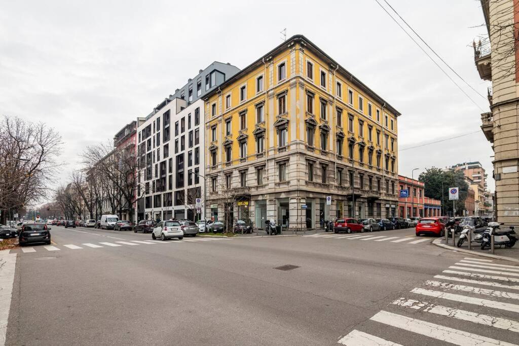 Papi12, Milan